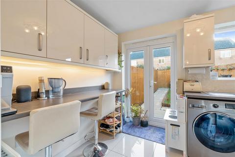 3 bedroom terraced house for sale, Greyhound Road, Coventry