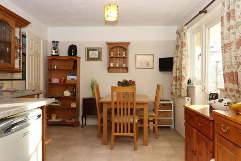 undefined, Salisbury Road, Alresford