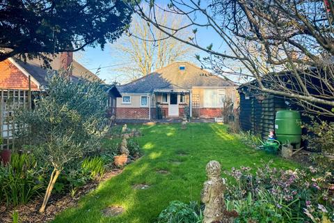 undefined, Salisbury Road, Alresford