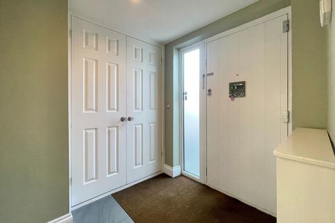3 bedroom detached bungalow for sale, London Road, Sevenoaks TN13
