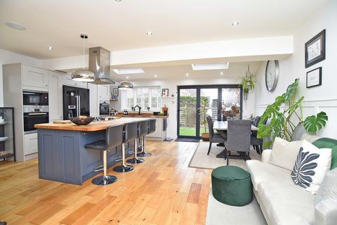 4 bedroom detached house for sale, Beckwith Road, Harrogate