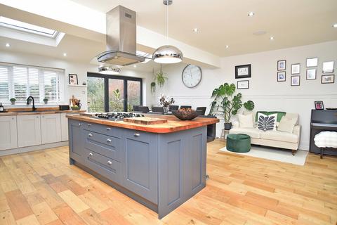 4 bedroom detached house for sale, Beckwith Road, Harrogate