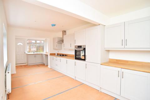 2 bedroom semi-detached bungalow for sale, St. Johns Way, Harrogate, HG1