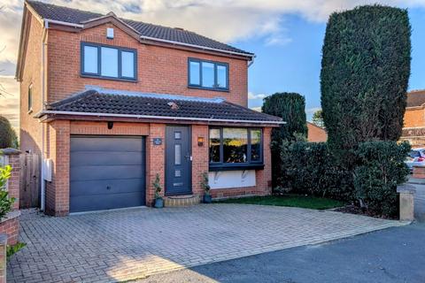 4 bedroom detached house for sale, Longwood Road, Tingley, Wakefield, WF3