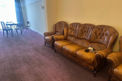 undefined, Luton LU4