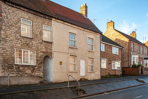 3 bedroom terraced house to rent, Newbiggin, Malton YO17