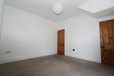 2 bedroom terraced house to rent, Bedford Street, Darlington, Bank Top