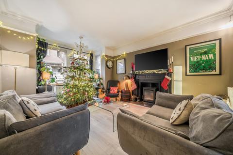 5 bedroom detached house for sale, Croft Road, Surrey GU7