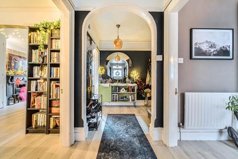 5 bedroom detached house for sale, Croft Road, Surrey GU7