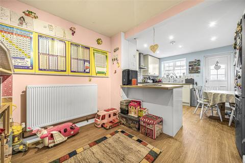 3 bedroom terraced house for sale, Highclere Gardens, Woking GU21