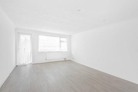 3 bedroom flat to rent, Bramley Hill, South Croydon, CR2