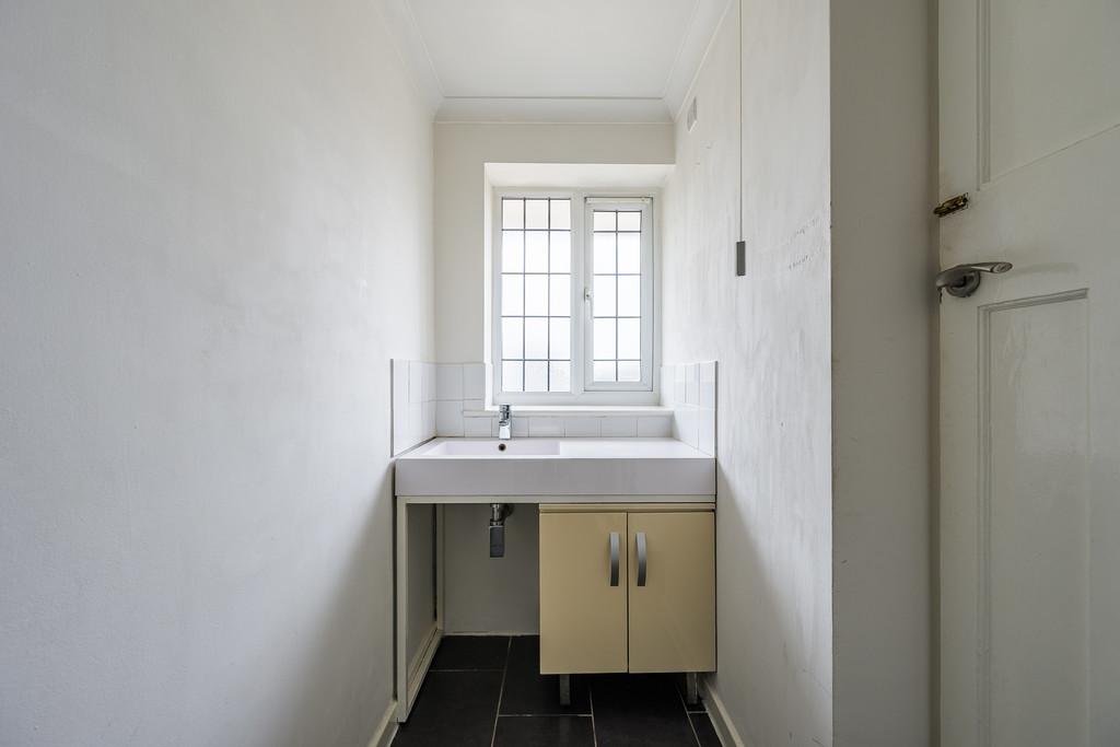 Ground Floor W.C.