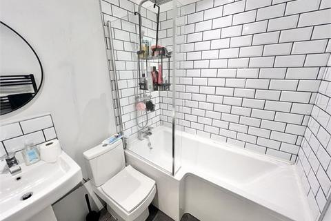 1 bedroom apartment to rent, Mannheim Quay, Marina, Swansea,