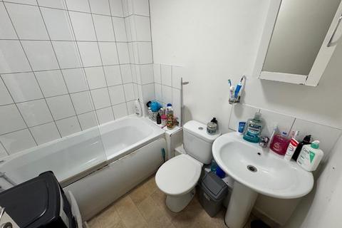 undefined, Grove Road, The Mounts, Northampton NN1