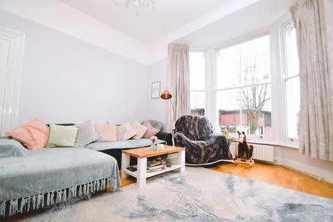 2 bedroom apartment to rent, Herbert Road, London