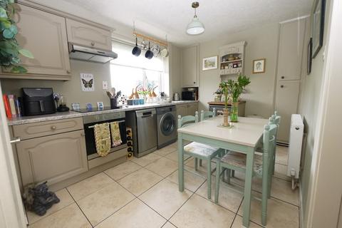 3 bedroom semi-detached house for sale, King Edward Road, Doncaster DN11