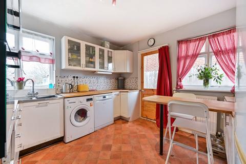 4 bedroom bungalow for sale, Twynham Road, Maidenhead, SL6
