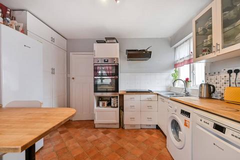 4 bedroom bungalow for sale, Twynham Road, Maidenhead, SL6