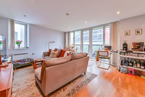 2 bedroom flat for sale, Drayton Park, Highbury, London, N5