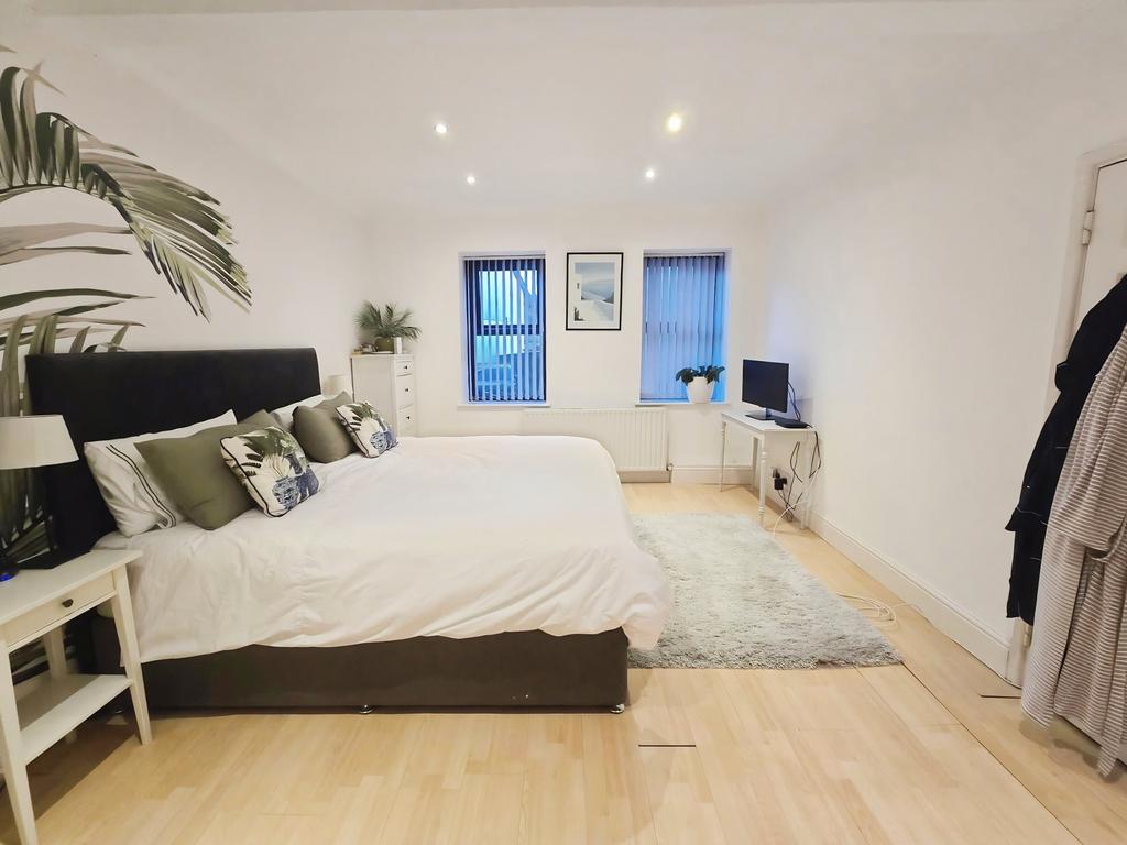 Bed 1