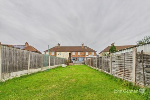3 bedroom terraced house for sale, Longmead Road, Burton upon Trent