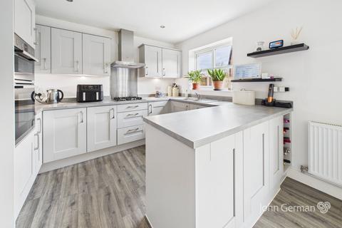4 bedroom detached house for sale, Crocus Close, Loughborough
