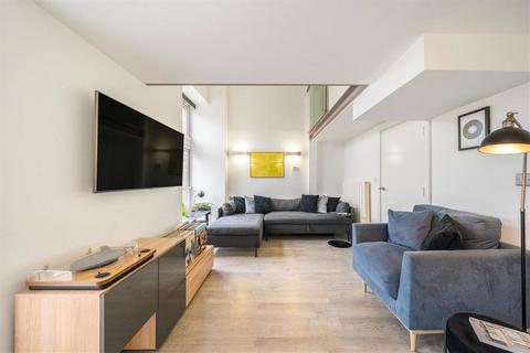 2 bedroom flat for sale, Cadogan Road, London SE18