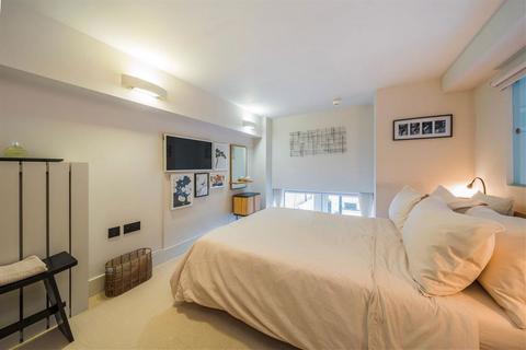 2 bedroom flat for sale, Cadogan Road, London SE18