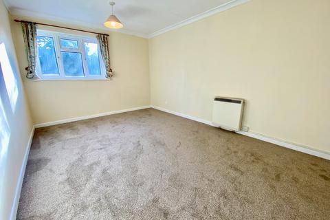 2 bedroom apartment to rent, Exbourne Manor, Christchurch Road, Bournemouth