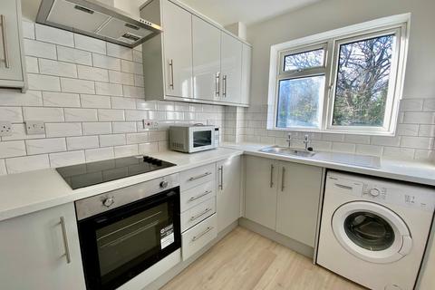 2 bedroom apartment to rent, Exbourne Manor, Christchurch Road, Bournemouth
