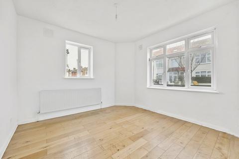 1 bedroom apartment for sale, Seymour Avenue, London N17