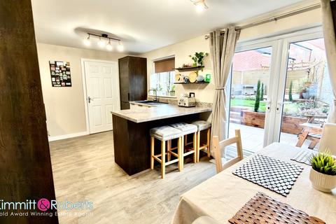4 bedroom detached house for sale, Monarch Road, Houghton le Spring, Tyne and Wear, DH4 6FG