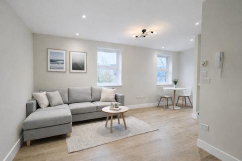 2 bedroom apartment to rent, Cricklewood Lane, London NW2