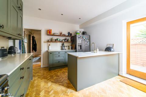 undefined, Sutton Road, Muswell HIll N10