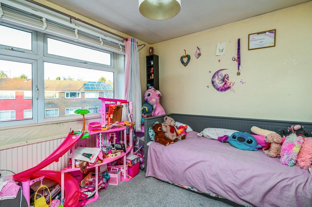 284 Beaulieu Gardens (2)