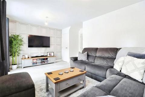 3 bedroom semi-detached house for sale, Crimson Drive, Doncaster DN7