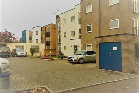 2 bedroom apartment for sale, Prince Avenue, Westcliff on sea, Westcliff on sea,