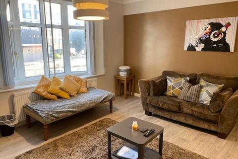 2 bedroom flat for sale, Islington Row Middleway, Birmingham B15