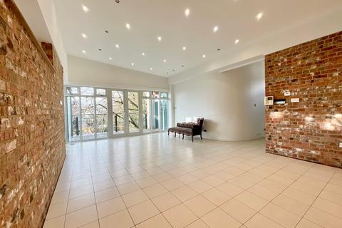 2 bedroom apartment for sale, Woodland Road, Newport NP19