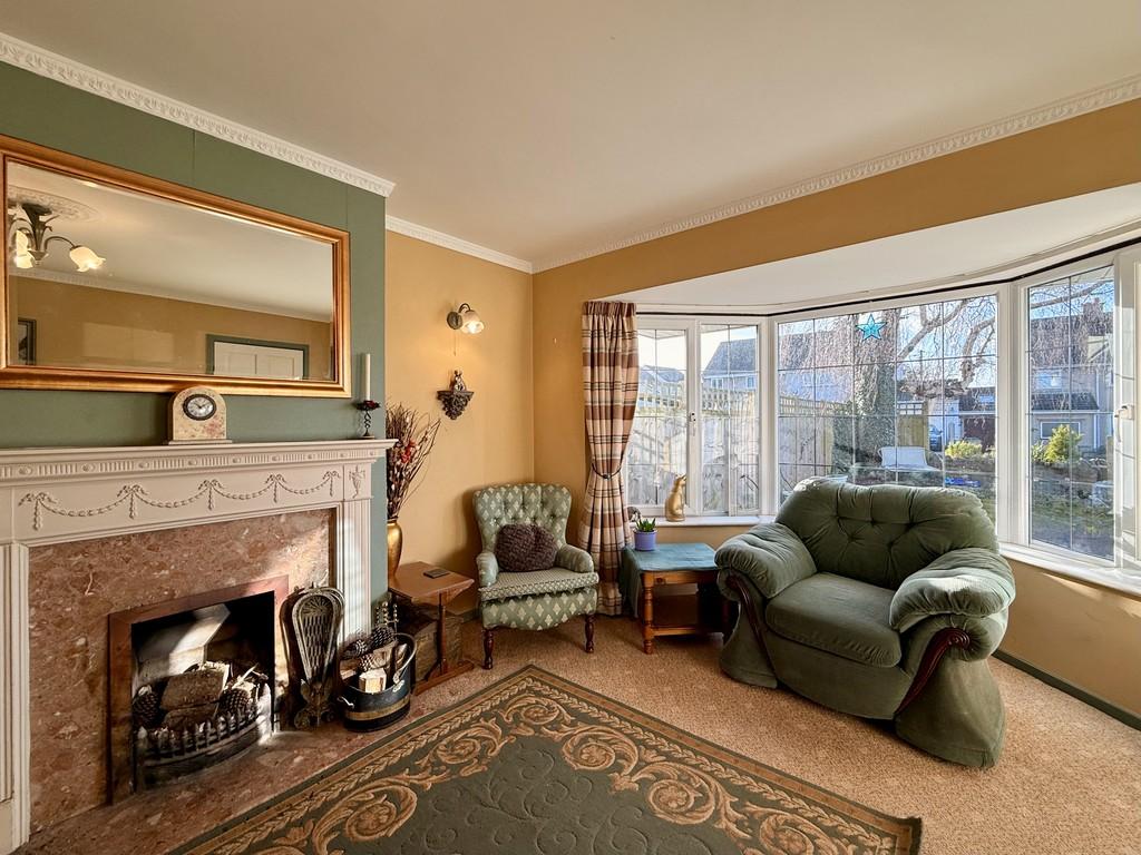 Sitting Room with Bay Window