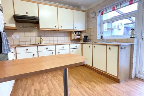 4 bedroom semi-detached house for sale, Strawberry Lane,Tiptree