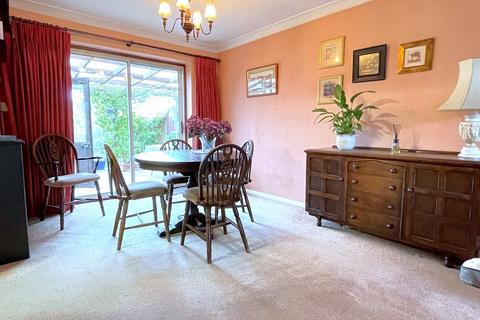 4 bedroom semi-detached house for sale, Strawberry Lane,Tiptree