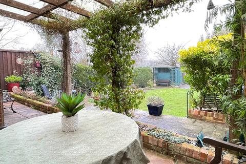 4 bedroom semi-detached house for sale, Strawberry Lane,Tiptree