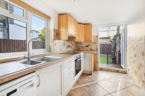 3 bedroom end of terrace house to rent, Northfield Road, Ealing, London, W13