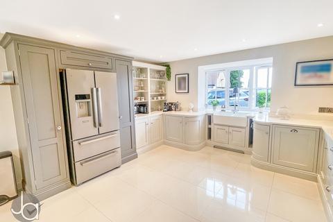 4 bedroom detached house for sale, Smythes Green, Layer Marney