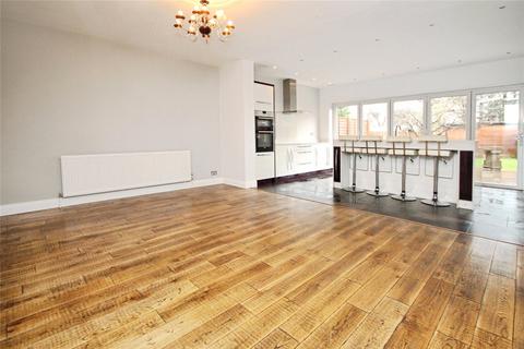 5 bedroom semi-detached house to rent, Cedar Road, Romford, RM7