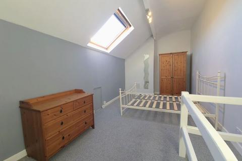 2 bedroom terraced house for sale, Wetherby Place, Leeds