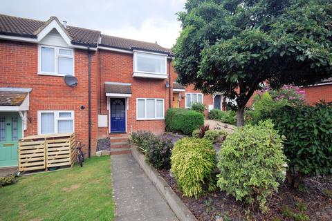 2 bedroom terraced house to rent, Old Tring Road, Aylesbury HP22