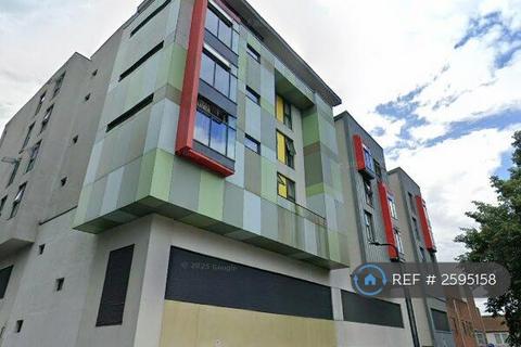 2 bedroom flat to rent, Elm Road, Wembley, HA9