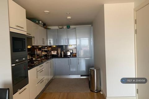 2 bedroom flat to rent, Elm Road, Wembley, HA9